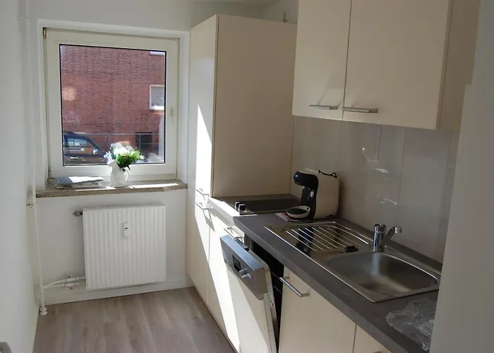 Wohnung In Schwarzenbek - 2 Zimmer - Top Eingerichtet.